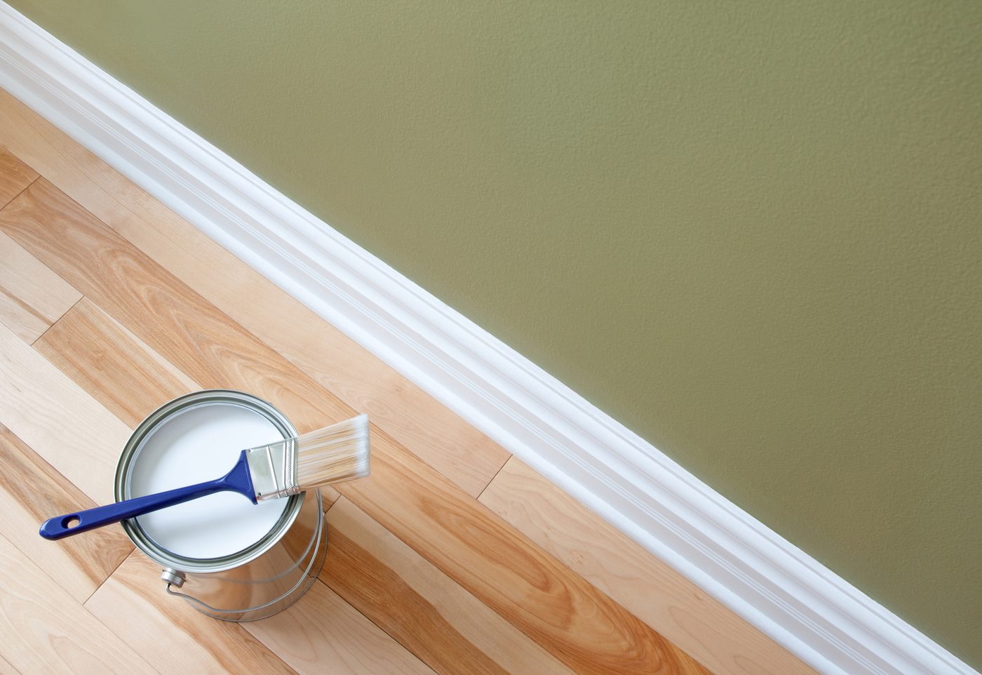 Baseboard & Crown Moulding Installation